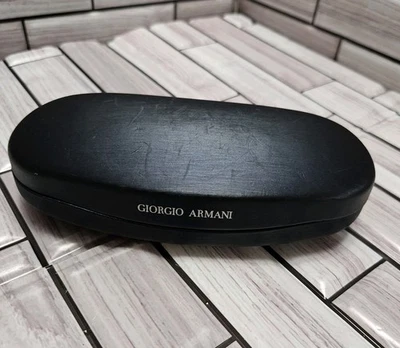 Gafas de sol Giorgio Armani estuche rígido bisagra abierta negras Foto 1 de 4