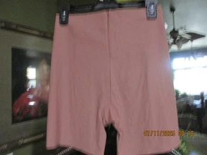 NWT SKINNY GIRL SMOOTHER & SHAPERS NYLON SPANDEX BEIGE BURMUDA LENGTH SIZE L - Picture 1 of 5