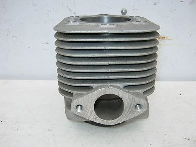Jarra de cilindro Suzuki XR440 NOS 1969 1970 1971 1972 1973 SM40 OEM Vintage Race #2  Foto 1 de 4