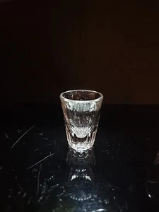 Vetro trasparente con gancio di ancoraggio vintage 1 oz vetro shot e vetro senza marchio 1,5 oz - Foto 1 di 5