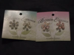 Beautiful Flower Crystal Jewelry Pierced Post Earrings Blossom NEW! - Picture 1 of 5