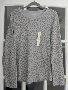 NEW Women's Large Long Sleeve Crewneck Animal Leopard Print Shirt Top - Picture 1 of 4