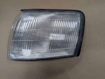 90-94 LEXUS LS400 LEFT DRIVER CORNER LAMP ASSEMBLY OEM - Image 1 of 3