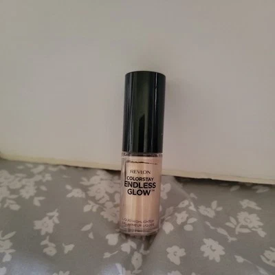 Revlon ColorStay ENDLESS GLOW Liquid Highlighter, Citrine  .28 fl oz - Image 1 of 2