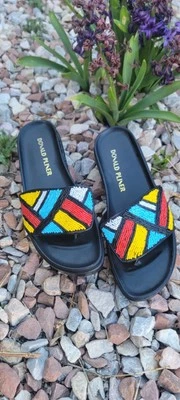 Sandalias Donald J Pliner Fiji Cuentas Toboganes Nuevas 7m Negro Azul Rojo Amarillo Sin Caja Foto 1 de 4