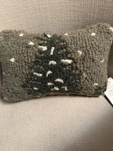 Neu Chandler 4 Ecken Wollbaum mit Schnee Dekor Überwurf Kissen Anhänger 8x11 - Bild 1 von 6