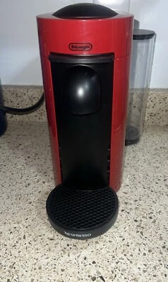 Máquina de café y espresso Nespresso VertuoPlus Deluxe de De'Longhi - ROJA Foto 1 de 4