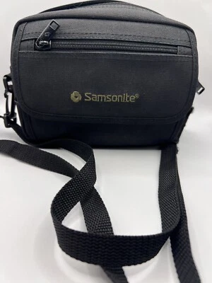 Samsonite Bolsa de Transporte Acolchada para Cámara Estuche con Correa Ajustable Negro 6”x8”x3” Foto 1 de 4