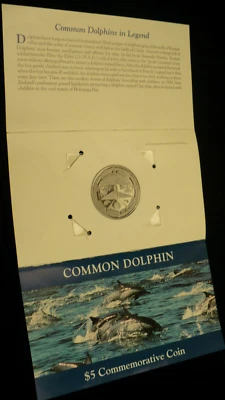 $5.00 common dolphin commemorative coin 1993 Marshall Islands  E369 - Image 1 of 3