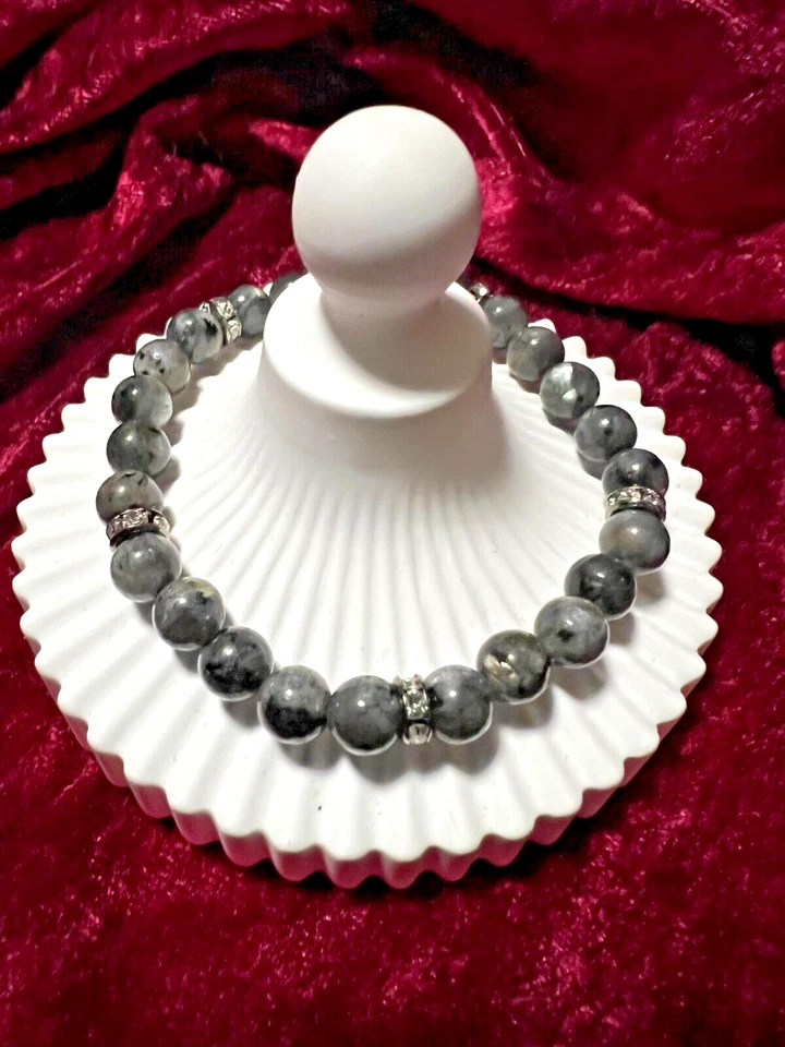 Labradorit Armband mit tollem Flash aus 6mm Perlen + hübschen Spacern – Heilstei - Bild 1 von 1