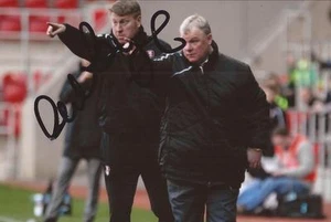 ROTHERHAM: PAUL RAYNOR SIGNED 6x4 ACTION PHOTO+COA - Picture 1 of 1