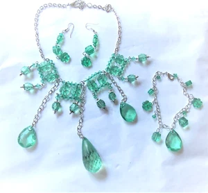 COLLIER PARURE FANTAISIE FABRICATION ARTISANALE SUPER PROMO vert emeraude ** - Picture 1 of 3