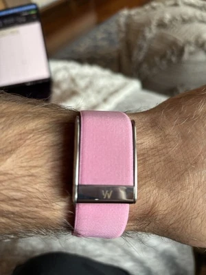 Nueva Banda Whoop 5.0/MG Coreknit Rosa de Lujo - Logo Whoop - Cierre Plateado Brillante Foto 1 de 4