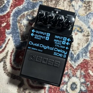 BOSS SDE-3 EFFETTORE DOPPIO RITARDO DIGITALE 68110 - Foto 1 di 10