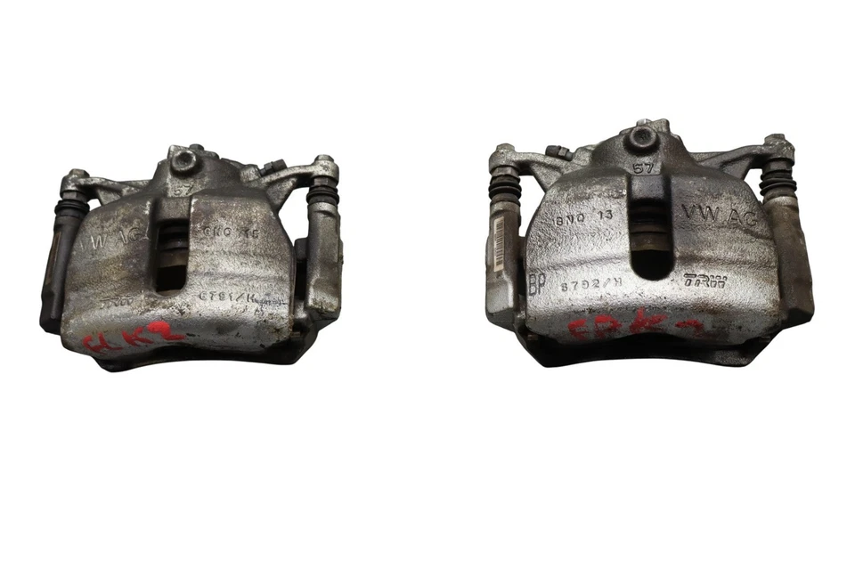 15-19 大众 E-Golf 捷达前左右制动卡钳支架套装 Oem — 第 1/4 张图片