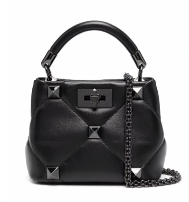 NUEVO - VALENTINO - BOLSO DE HOMBRO DE CUERO ACOLCHADO CON TACHUELAS - BOLSA PARA EL POLVO - ¡¡¡AL POR MENOR $3800!!!! Foto 1 de 4