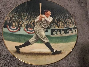 Babe Ruth 22kt gold trimmed plate from the Bradford Exchange w/COA - Picture 1 of 4