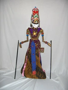 Vntg Indonesian Wayang Golek Marionette Rama Puppet Batik & Velvet Jointed 24" - Picture 1 of 12
