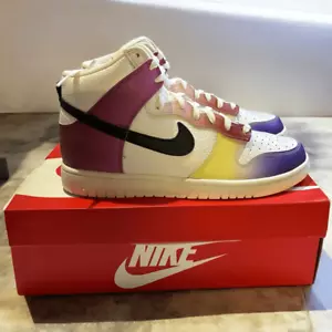 Nike WMNS Dunk High Multi-Color Gradient FD0802-100 Basketball Shoes Sneakers Sz - Picture 1 of 6