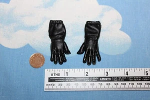 DID DRAGON IN DREAMS 1:6TH SCALE WW2 German Fallschirmjager Gloves & Hands - Picture 1 of 2