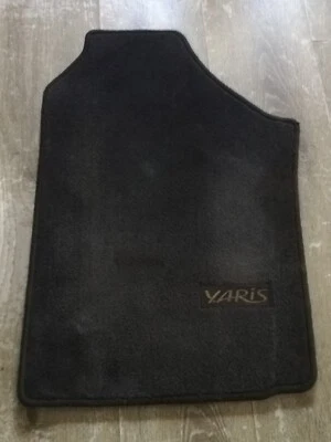 2012 Toyota Yaris Right Front Carpet Mat - Image 1 of 2