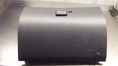 Puerta guantera Nissan 1994 camioneta 4x4 V6 5 velocidades K10771 T1-2 Foto 1 de 4