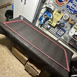 88-98 OBS Chevy GMC Rear Cab Center Window Trim Molding Red C/K 1500 WT Truck GM - Picture 1 of 24