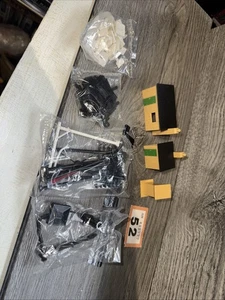 Hornby R574 Trackside Zubehörpaket - OO - Neu - Bild 1 von 3