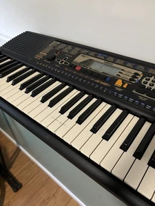 Yamaha PSR-195 61 KEYS PORTABLE ELECTRONIC Keyboard mit Netzteil - funktioniert - Bild 1 von 13