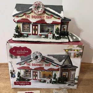 Colección St Nicholas Square Village The Doughnut Shop Iluminado 2011 con Caja - Imagen 1 de 7
