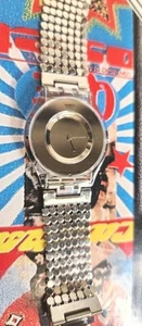 Swatch PAVED IN SILVER SFK103 1999 SKin Ultra Thin Uhr Neu mit neuer Batterie - Bild 1 von 10