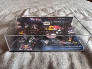 1/43 Red Bull Rb7 Vettel - Picture 1 of 4