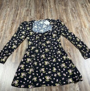 Mini Vestido Floral Zara. Manga larga con escote corazón. Nuevo con etiquetas. talla S. - Imagen 1 de 6