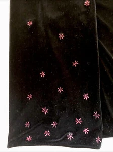 Ann Taylor Loft Scarf VTG Black Velour with Red Flowers Made in Japan 50 x 8 in - Picture 1 of 6