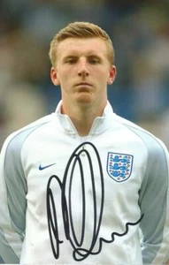 ENGLAND & NEWCASTLE: MATT TARGETT SIGNED 6x4 ACTION PHOTO+COA - Picture 1 of 1