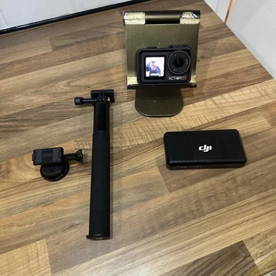 DJI Osmo Action 5 Pro Action Camera 4K 40MP Adventure Combo Black - Image 1 of 4