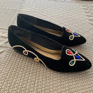 Vintage Connie Black Velvet Jeweled Ornament Pointed Toe Flats ~ 7.5 - Picture 1 of 10