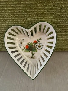E&R Golden Crown Bavaria Schumann Arzberg Germany Strawberry Heart Trinket Dish - Picture 1 of 6