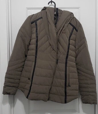 Chaqueta acolchada Express verde oliva talla pequeña pequeña Foto 1 de 4