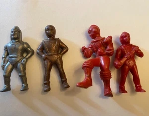 VINTAGE SPACEMAN PLASTIC FIGURE - Picture 1 of 2