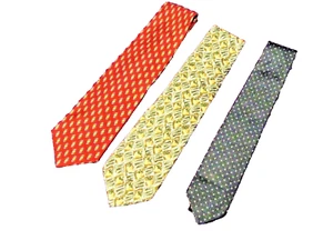 VINTAGE NAME BRAND 100% SILK TIES - ONE IS FROM ITALY - REALLY NICE - Picture 1 of 7