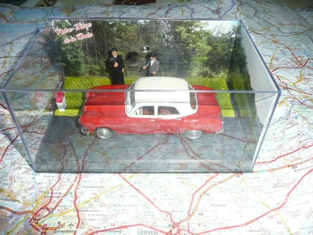 RENAULT Frégate IXO 1/43 Série Route Bleue  "L'arrêt à Notre Dame de la route" - Photo 1/1