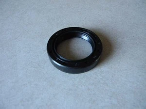Delta 15" planer oil seal, cutterhead shaft seal - Picture 1 of 2