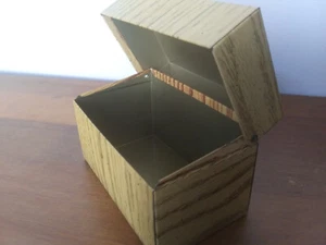 Rare Vintage Ballonoff Faux Wood-grain Metal 3x5 Index Card File Box Recipes Hinged - Bild 1 von 13