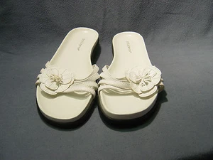 SANDALIAS BLANCAS DE MUJER TALLA 10 M CROFT & CARREW DESLIZANTES MATERIALES HECHOS POR HOMBRE - Imagen 1 de 6