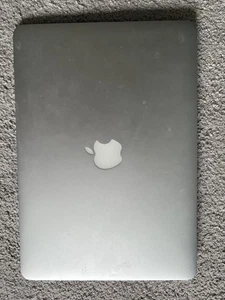 Apple MacBook Air 13.3" (128GB SSD, Intel Core i5 5th Gen., 1.80 GHz, 8GB)... - Picture 1 of 4