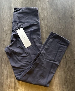 CRZ YOGA Workout Capris Navy Blue Women's Medium - Picture 1 of 3