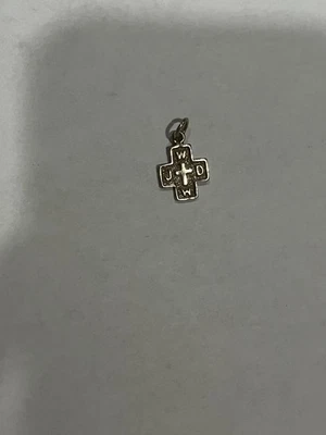 Colgante/dije cruz pequeña de plata de ley .925 WWJD Foto 1 de 4