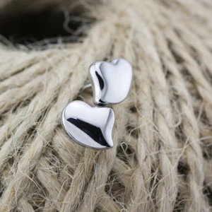 Women Girls 18K White Gold Plated Cute Love Heart Stud Earrings Fashion Jewelry - Picture 1 of 4