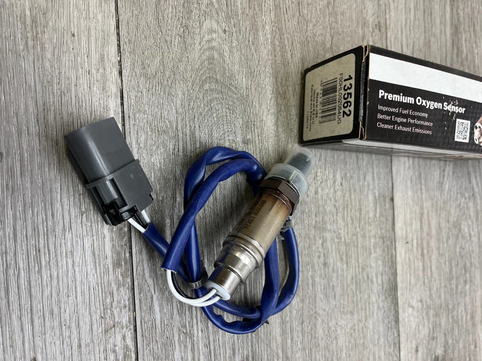 BOSCH Oxygen Sensor 13562 FOR Nissan Infiniti 1995-1999 - Изображение 1 из 1